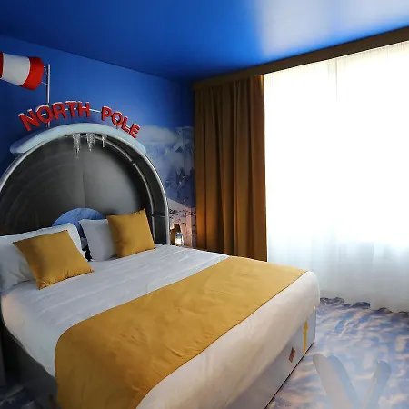 Gardaland Adventure 4* קסטלנואובו דל גארדה