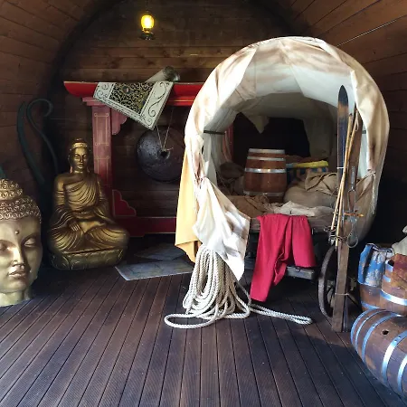 Gardaland Adventure מלון 4*